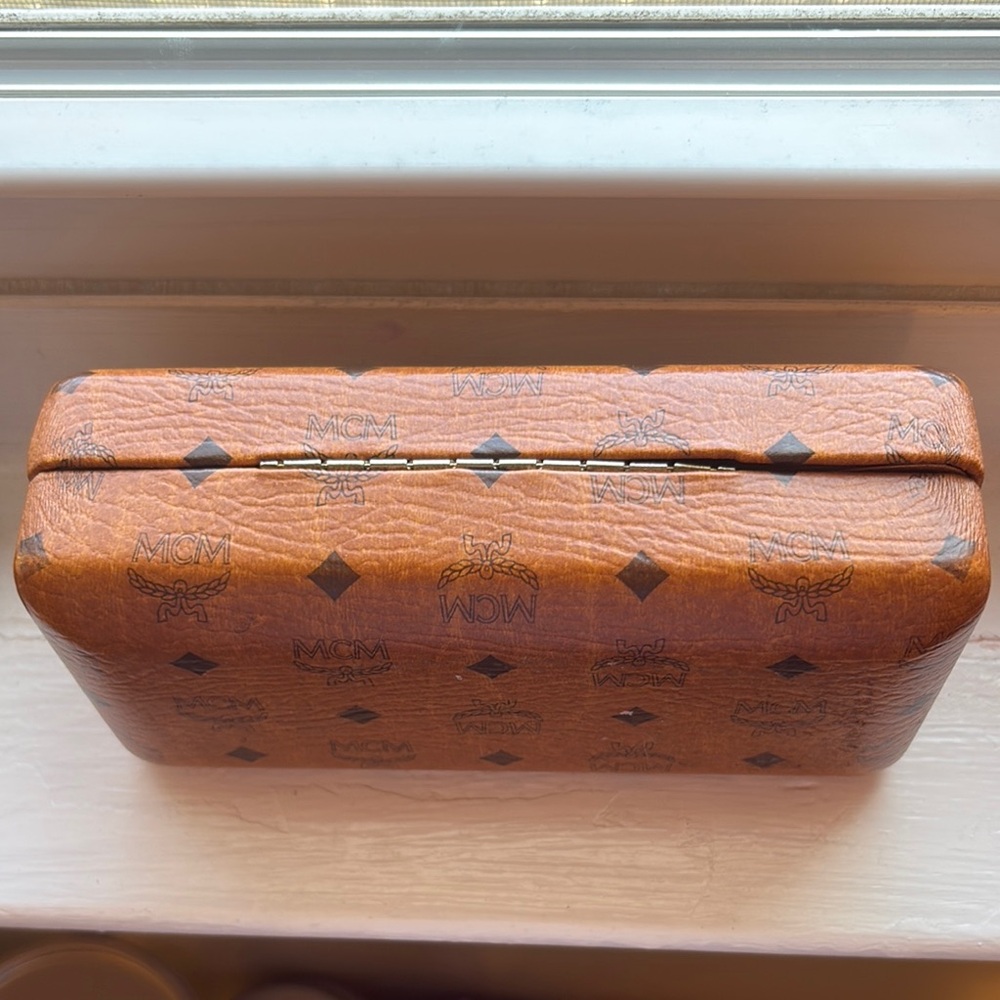 MCM Black Sunglasses with Brown Tint - Picture 4 of 6